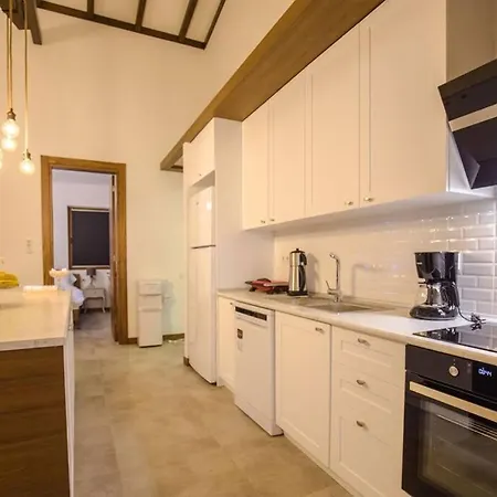 Luxury With Private Pool And Stunning Garden *