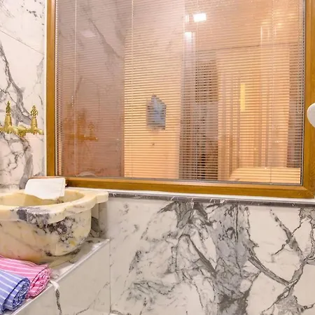 Villa Luxury With Private Pool And Stunning Garden