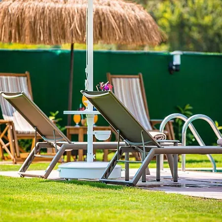 Luxury With Private Pool And Stunning Garden *